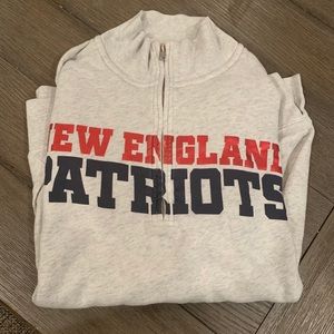 RARE VS NEW ENGLAND PATRIOTS SWEATER